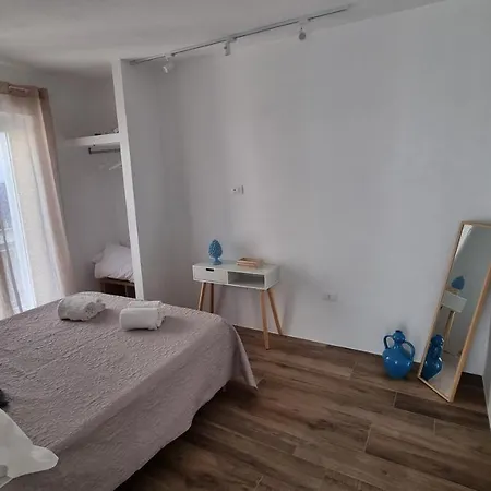 Casa Apula Pensión *