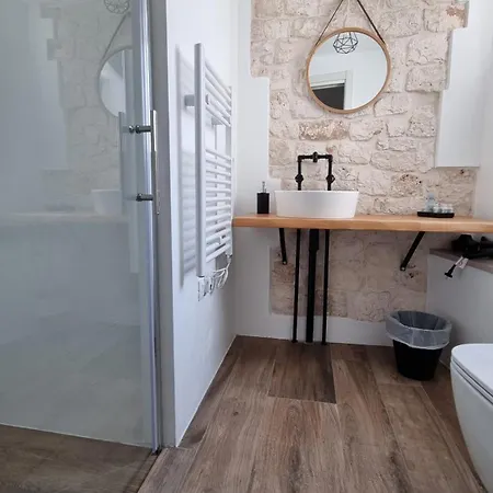 Casa Apula 3* 콘베르사노